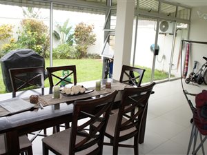 2 Bed Apartment in Umdloti Beach