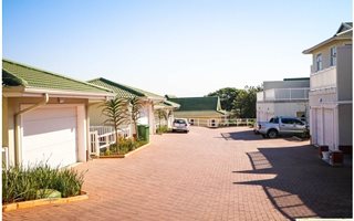 3 Bedroom Townhouse in Mt Edgecombe