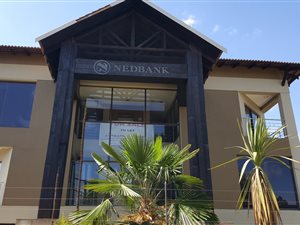 800 m² Commercial space in Northmead