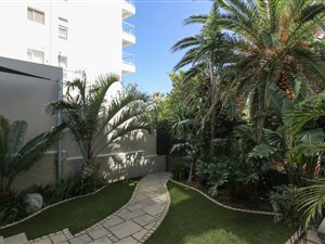 3 Bed Apartment in Bantry Bay