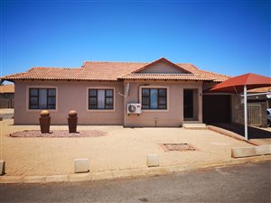 3 Bed Townhouse in Kuruman