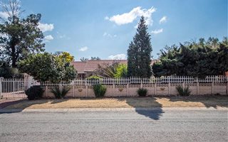 5 Bedroom House in Brackenhurst