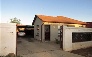 3 Bedroom House in Lotus Gardens
