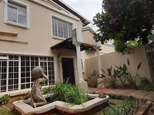 3 Bed House in Riviera