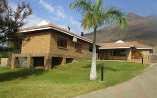 11 Bed, Bed and Breakfast in Burgersfort