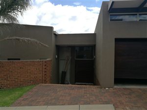 3 Bedroom Townhouse in Bankenveld