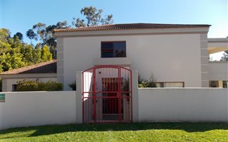 3 Bedroom House in Heatherlands