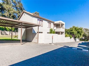 2 Bed Townhouse in Bryanston