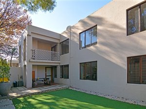 3 Bed Apartment in Victory Park
