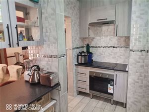 3 Bed Apartment in Willows