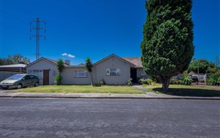 4 Bedroom House in Labiance