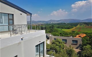 3 Bedroom House in Magalies Golf Estate