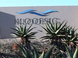 648 m² Land available in Vlees Bay