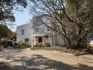 5 Bed House in Farmall