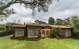 3 Bedroom House in Helderkruin