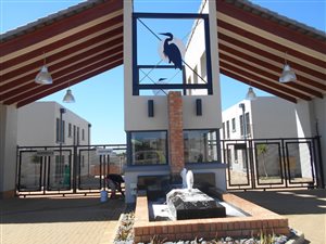 3 Bed Townhouse in Blue Hills