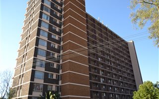 1 Bedroom Flat in Weavind Park