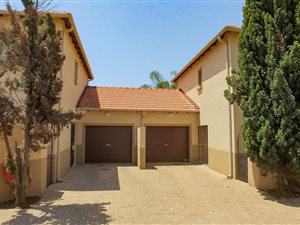 3 Bed Duplex in Wolmer
