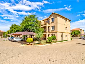 2 Bed Apartment in Pomona