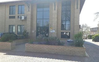 235 m² Commercial space in Craighall