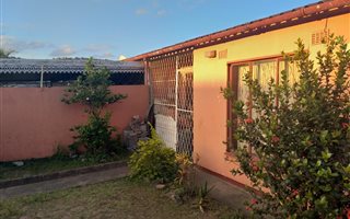 5 Bedroom House in Shastri Park
