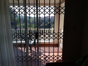 2 Bed Apartment in Uvongo