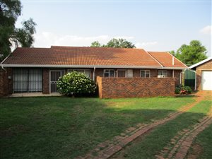 3 Bed House in Golf Park