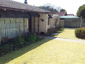 3 Bed House in Kew