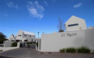 3 Bedroom Townhouse in Durbanville Central