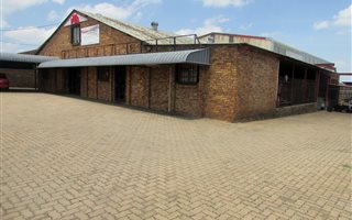 1700 m² Industrial space in Middelburg Central