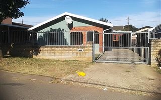 3 Bedroom House in Brookdale