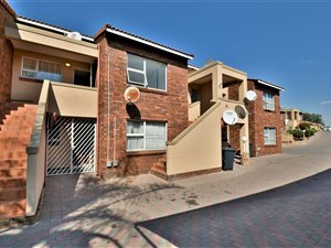 3 Bed Apartment in Winchester Hills