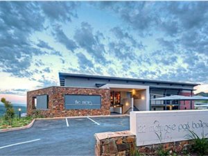 87 m² Commercial space in Montrose