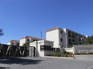 1 Bed Apartment in Halfway House