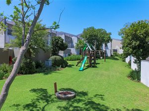 3 Bedroom Apartment in Sunninghill