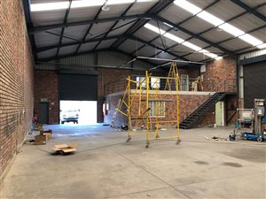 408 m² Industrial space in Chloorkop