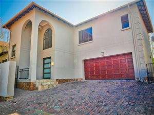 4 Bed House in Kyalami Gardens