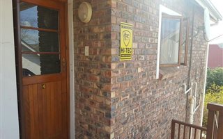 1 Bedroom Apartment in Sunnyside