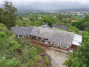 4 Bed House in Hill Sixty