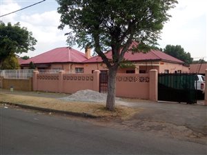 1 Bedroom Apartment in Turffontein