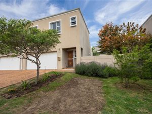 3 Bed Townhouse in Somerset Ridge