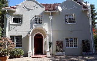 2 Bedroom Duplex in Houghton Estate