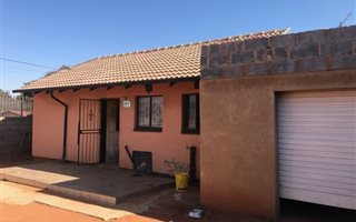 3 Bedroom House in Kagiso