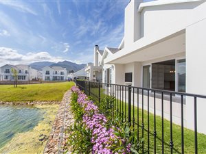 3 Bed House in Val de Vie