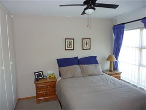 2 Bed Flat in Paulshof