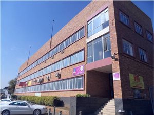 8737 m² Industrial space in Booysens
