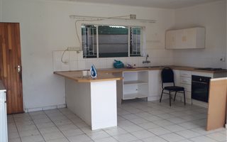 2 Bedroom Garden Cottage in Northmead