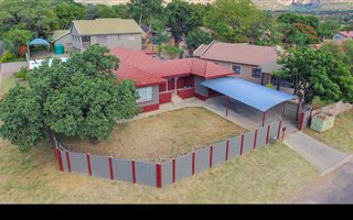 3 Bedroom House in Protea Park