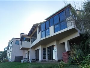 3 Bed House in Mossel Bay Golf Estate