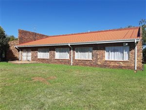2.6 ha Farm in Boltonwold